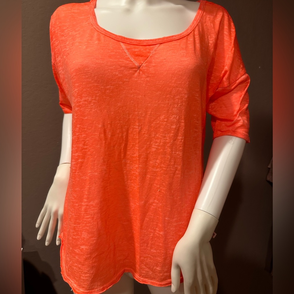 Gilly Hicks super soft oversized Tee